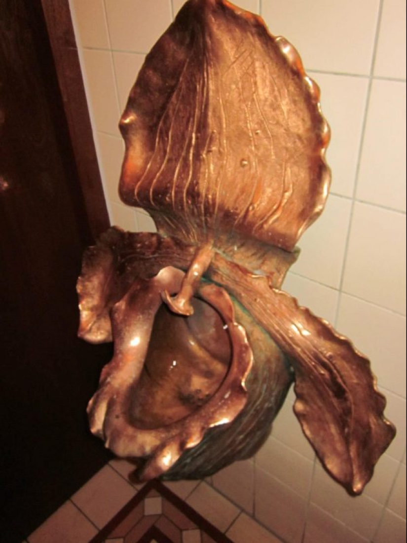 Esto es lo que sucede cuando se combina pésimo gusto y una impecable ejecución Esto es lo que sucede cuando se combina pésimo gusto y una impecable ejecución