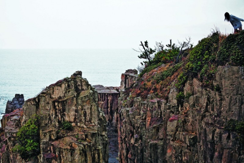 "Evaporating people" — what the Japanese are doing to wash away the shame from their family "Evaporating people" — what the Japanese are doing to wash away the shame from their family
