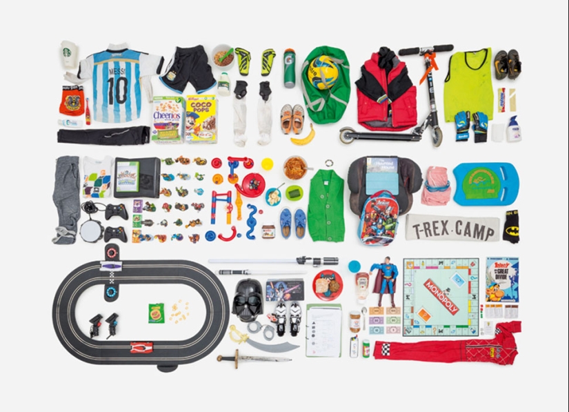 Everything we touch in a day, or What the everyday things of an individual can tell us