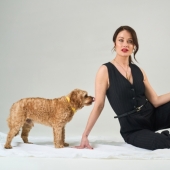 Excrementos de perro convertidos en elegantes joyas de oro