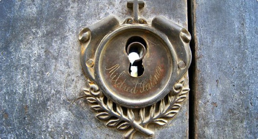 Fact or Fiction: 20 of MythBusters' Best Investigations Fact or Fiction: 20 of MythBusters' Best Investigations