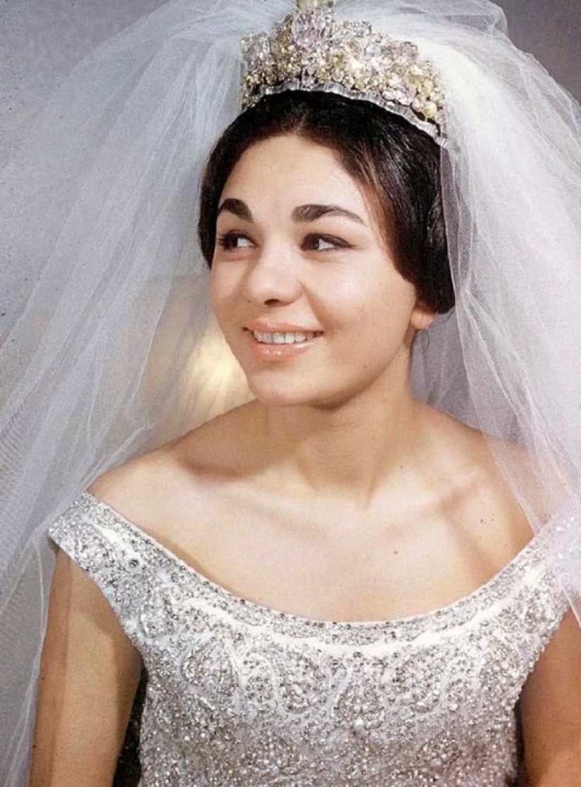 Farah Pahlavi: la última reina de Irán que perdió todo menos la esperanza Farah Pahlavi: la última reina de Irán que perdió todo menos la esperanza