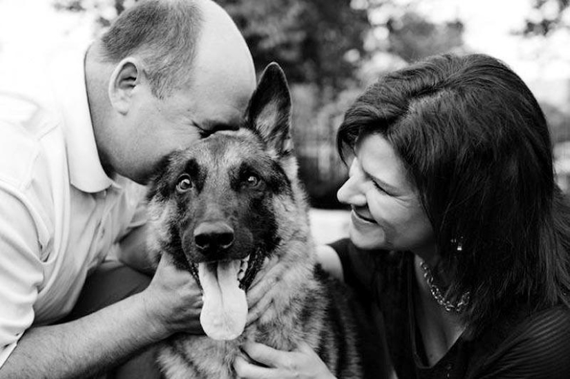 Farewell forever: the photographer captures the last moment of love between the owner and the dog before euthanasia Farewell forever: the photographer captures the last moment of love between the owner and the dog before euthanasia