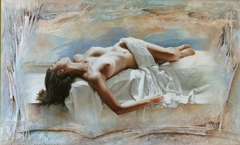 Female beauty in unusual paintings by Pascal Chauvet