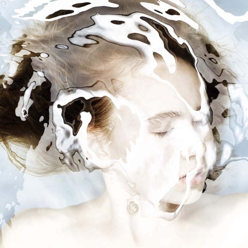 Feminidad en sí: retratos submarinos de chicas del estudio Staudinger + Franke Feminidad en sí: retratos submarinos de chicas del estudio Staudinger + Franke