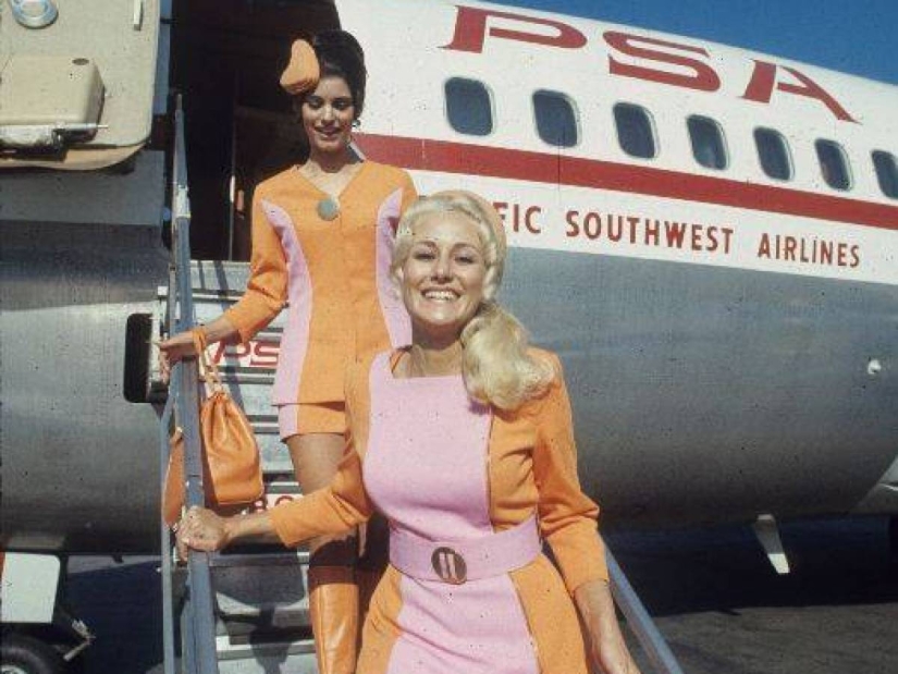 Flight attendants of the 60s were supposed to be sexy and lonely Flight attendants of the 60s were supposed to be sexy and lonely
