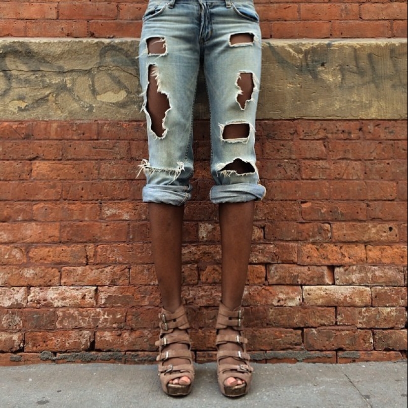 For a long time I can not forget those legs