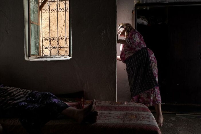 Fotógrafo callejero toma fotografías alrededor del mundo que capturan diferentes culturas y estilos de vida