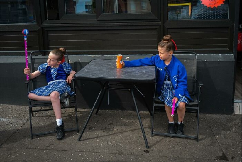 Fotógrafo callejero toma fotografías alrededor del mundo que capturan diferentes culturas y estilos de vida