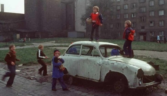 Fotografías en Color de la vida en Polonia en la década de 1980 Fotografías en Color de la vida en Polonia en la década de 1980