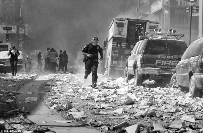 Fotos del británico Phil Penman, que estaba en la escena del ataque terrorista del 9/11 Fotos del británico Phil Penman, que estaba en la escena del ataque terrorista del 9/11