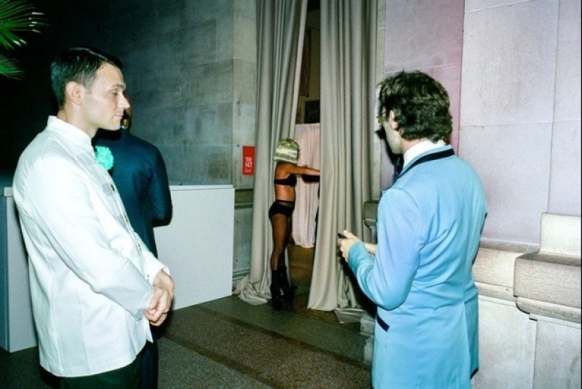 Fotos inusuales de neoyorquinos de "paparazzi para extraños" Daniel Arnold Fotos inusuales de neoyorquinos de "paparazzi para extraños" Daniel Arnold