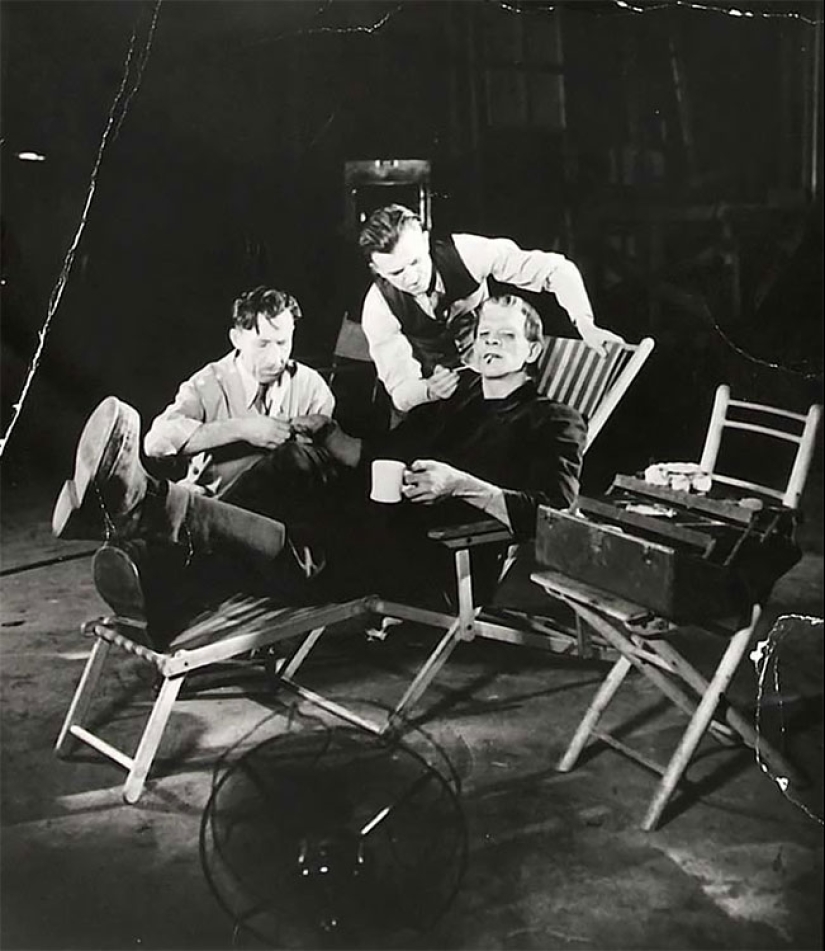 Fotos raras de celebridades demostrando que son personas comunes y corrientes Fotos raras de celebridades demostrando que son personas comunes y corrientes