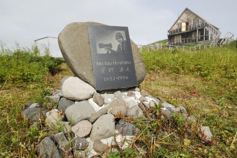 Frames that have become past to their authors