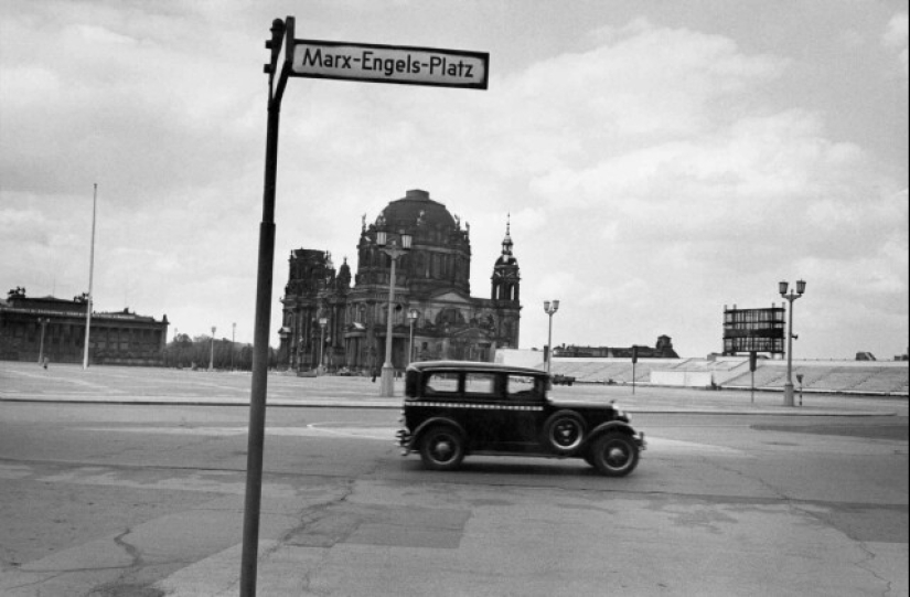 Frank Horvat: The Photographer Who Revitalized Fashion and Tamed the Street