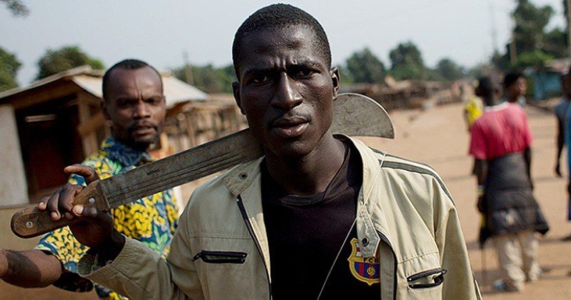 Fraternidades Estudiantiles de Nigeria: rituales sangrientos, asesinatos y secuestros Fraternidades Estudiantiles de Nigeria: rituales sangrientos, asesinatos y secuestros