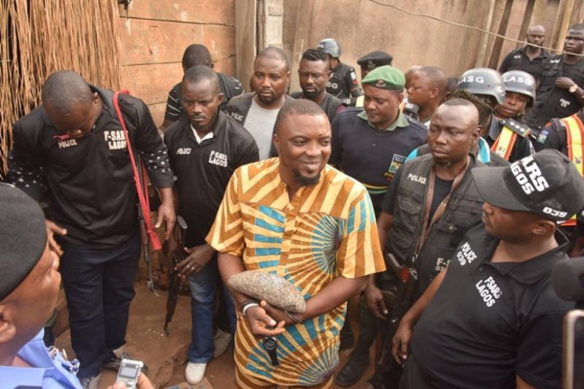 Fraternidades Estudiantiles de Nigeria: rituales sangrientos, asesinatos y secuestros Fraternidades Estudiantiles de Nigeria: rituales sangrientos, asesinatos y secuestros