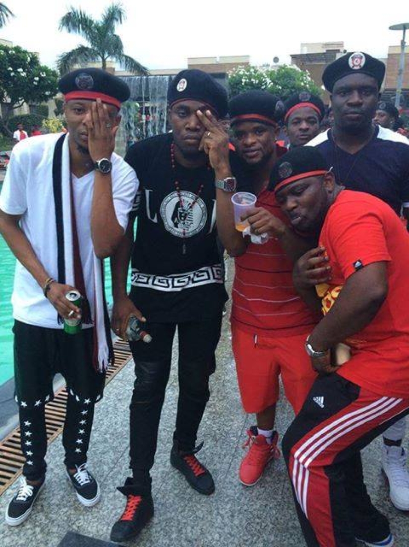 Fraternidades Estudiantiles de Nigeria: rituales sangrientos, asesinatos y secuestros Fraternidades Estudiantiles de Nigeria: rituales sangrientos, asesinatos y secuestros