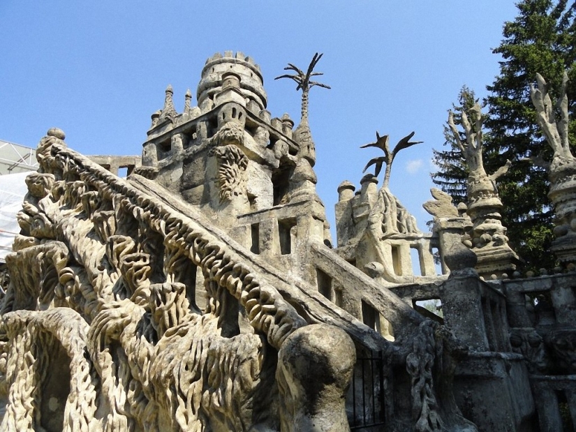 French Postman's Palace French Postman's Palace