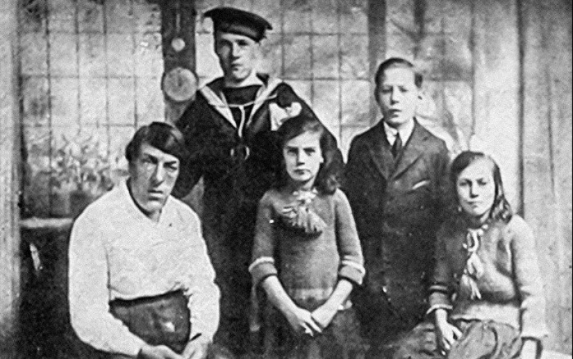 From beauty in the beast: a history of Mary Ann Webster — the most ugly women in the world