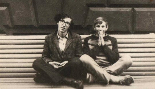 From dudes to hard workers: photos of Soviet youth of the 60s