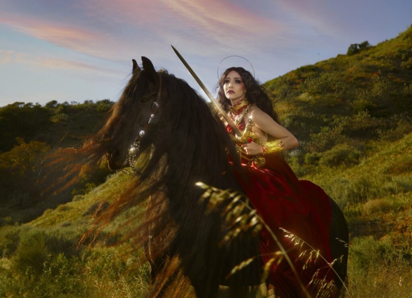 Gentle fantasy of the photographer Elizabeth Elder