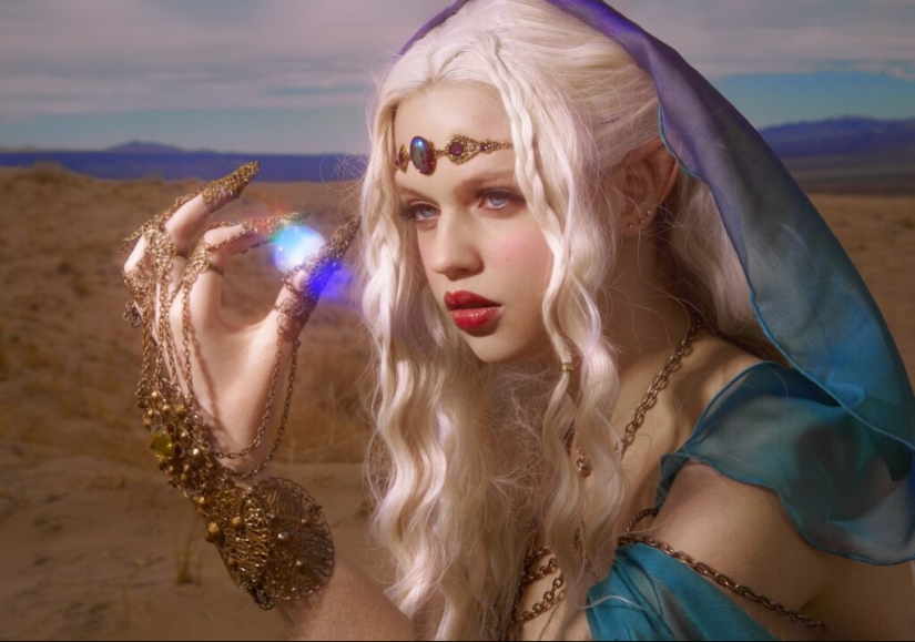 Gentle fantasy of the photographer Elizabeth Elder