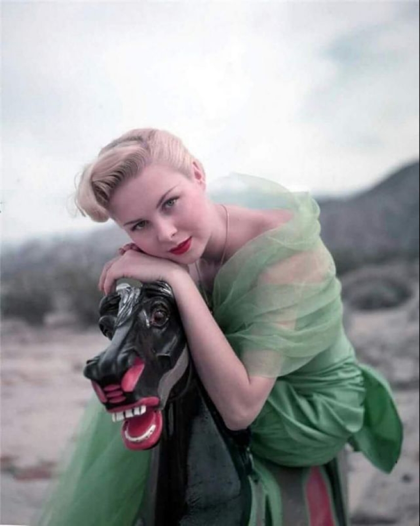 Gentlemen prefer blondes: 17 star beauties from the 50s, for whom our grandfathers could pine