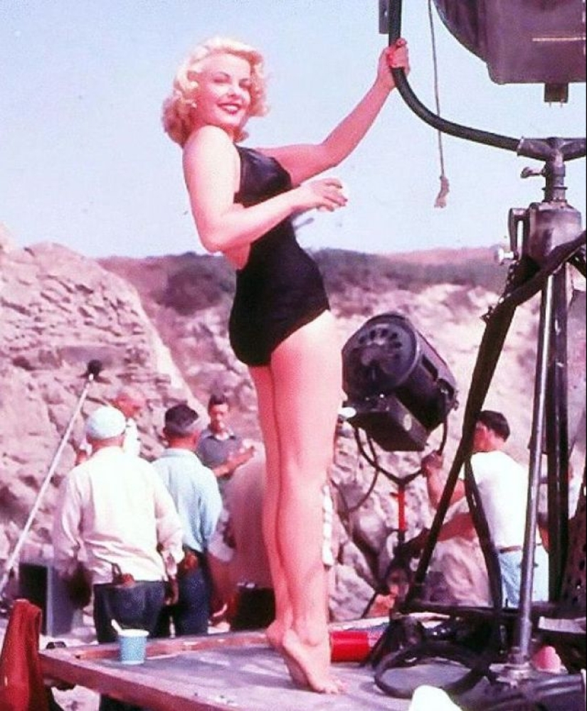 Gentlemen prefer blondes: 17 star beauties from the 50s, for whom our grandfathers could pine