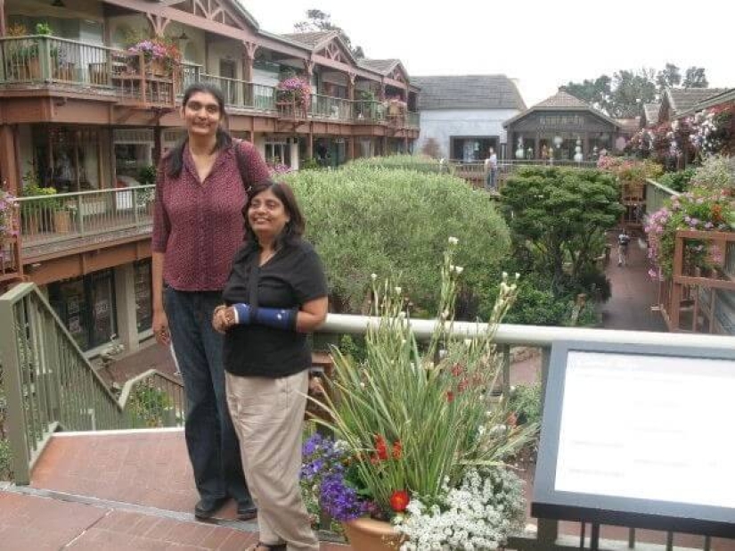 "Giants in skirts": 20 tallest women on the planet