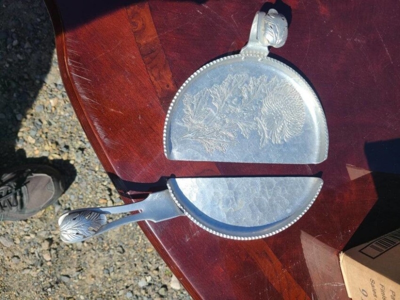 Gingham napkin and 22 more things whose meaning explained the collective mind