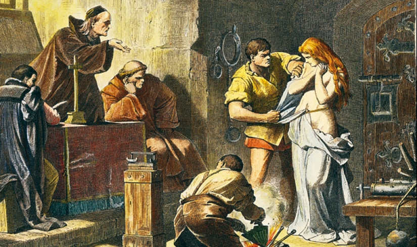 Girlfriend, kitty, knowledge of foreign languages: in the middle Ages, the modern woman could burn