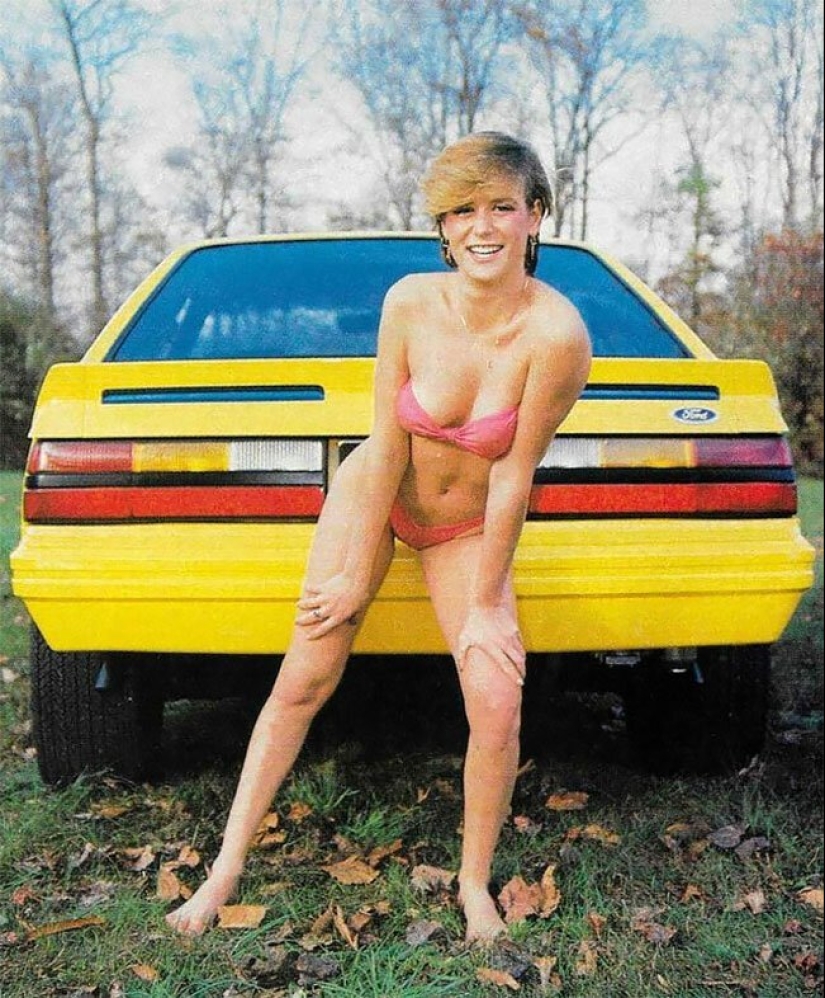 Girls and cars 80s: a collection of iconic magazine photos Autobuff