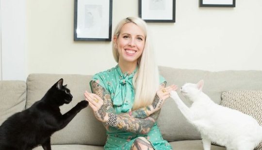 "Girls and cats": a photographer from new York against the stereotypes about crazy cat ladies