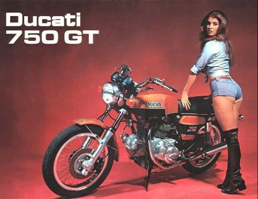 Girls and motorcycles — 20 wonderful retro pictures