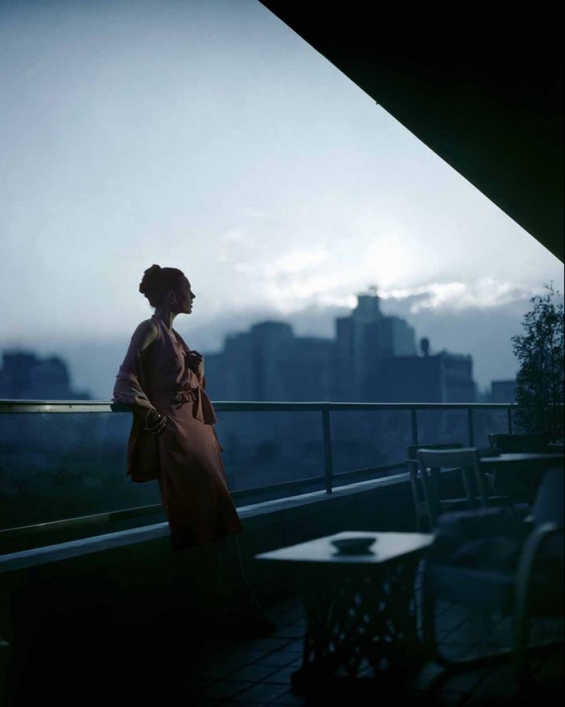 Glamorosos años 40 en color y excelente calidad Glamorosos años 40 en color y excelente calidad