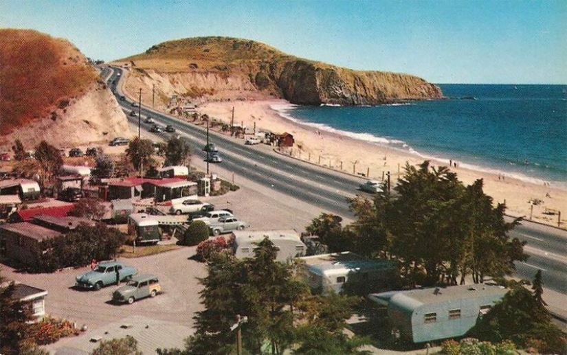 Golden time on wheels: American trailer parks in 50-ies and 60-ies