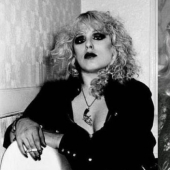 Groupies y una amante: el 8 más famoso de una groupie de músicos legendarios