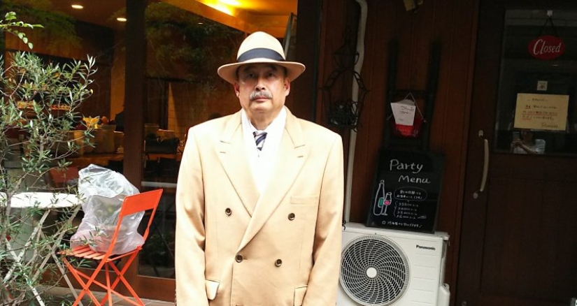 Gruñón de alquiler: ¿por qué los jóvenes Japoneses emplean a personas de edad? Gruñón de alquiler: ¿por qué los jóvenes Japoneses emplean a personas de edad?