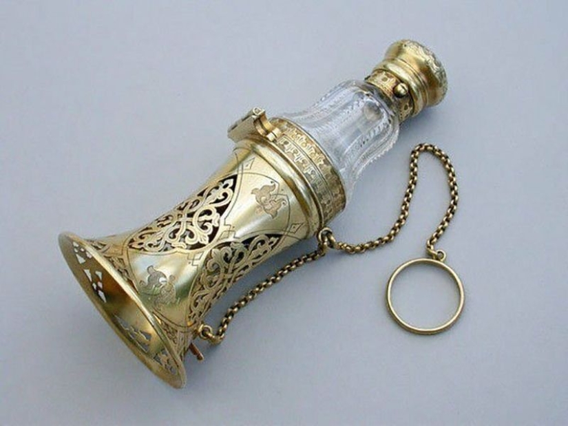 Guess what these forgotten things that used to be used daily are for