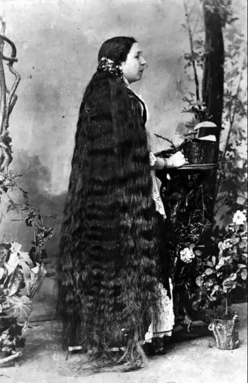 Hair lifetime: beauties of the Victorian era, which never had a haircut Hair lifetime: beauties of the Victorian era, which never had a haircut