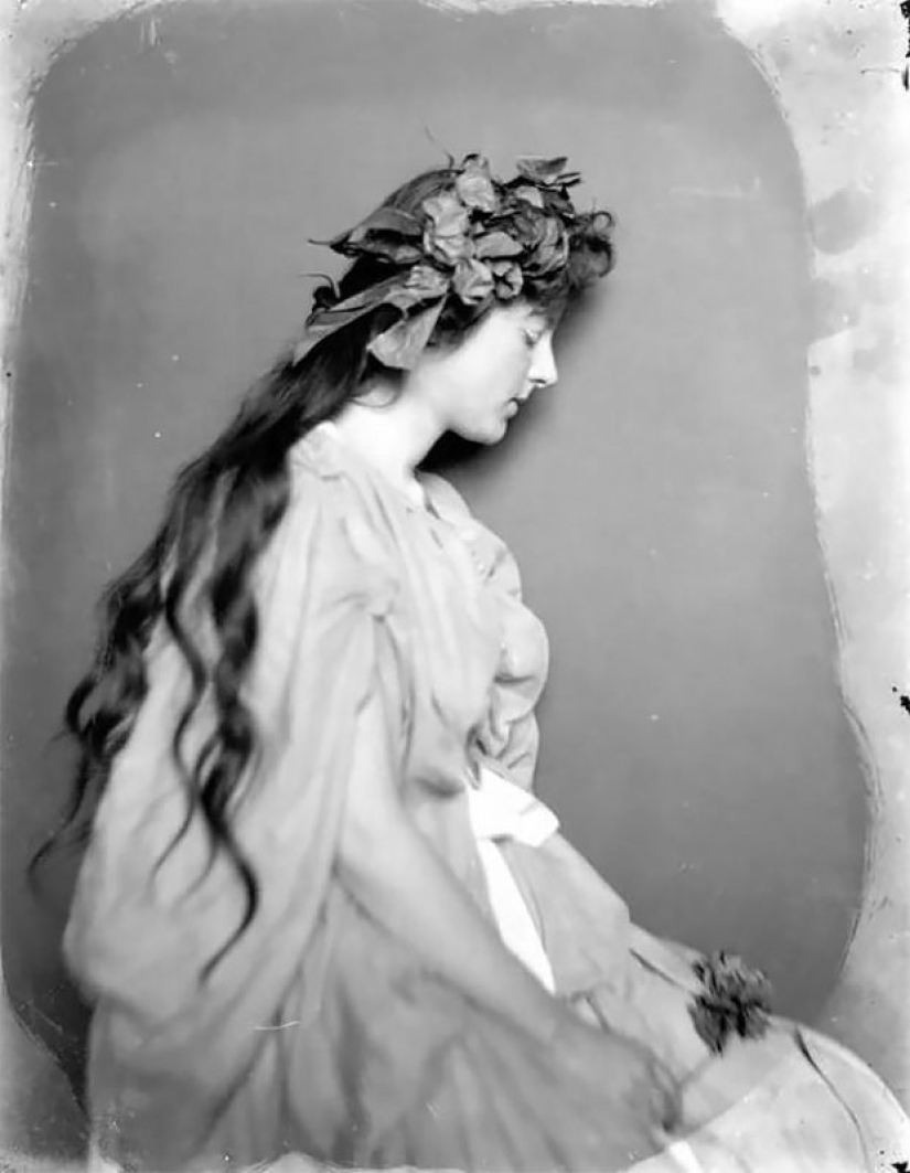 Hair lifetime: beauties of the Victorian era, which never had a haircut Hair lifetime: beauties of the Victorian era, which never had a haircut