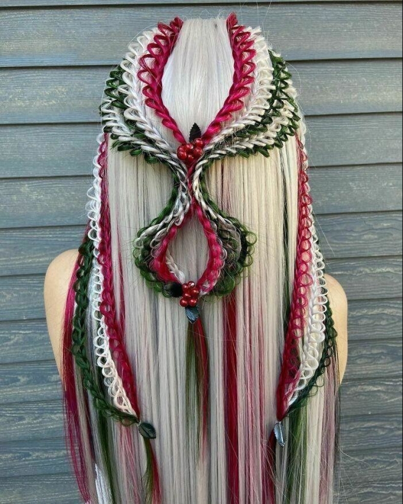 Hairdresser transforms his clients in the heroines of fantasy worlds