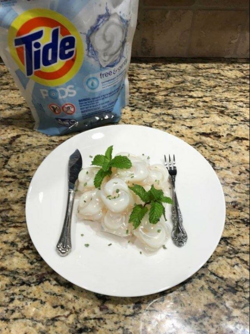 Hanging pear you cannot eat it: 25 inedible items that look too appetizing