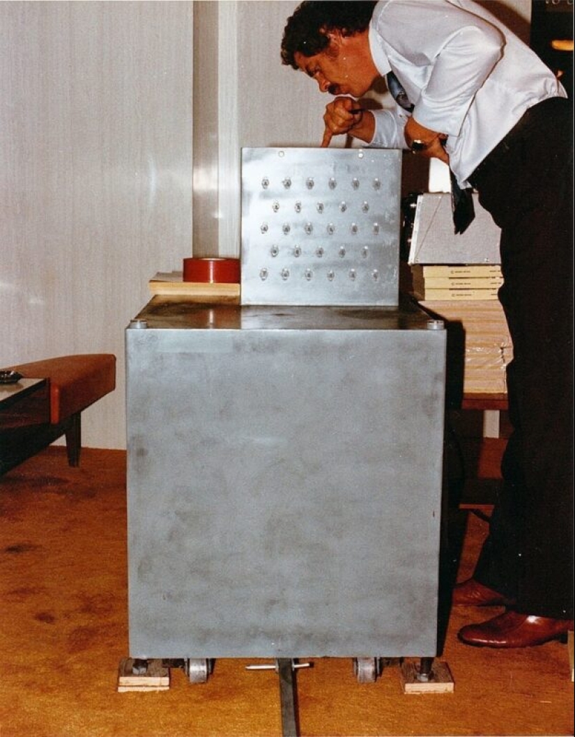 Harvey's Casino's Highest Bid: Why the biggest US Bomb failed to be defused Harvey's Casino's Highest Bid: Why the biggest US Bomb failed to be defused