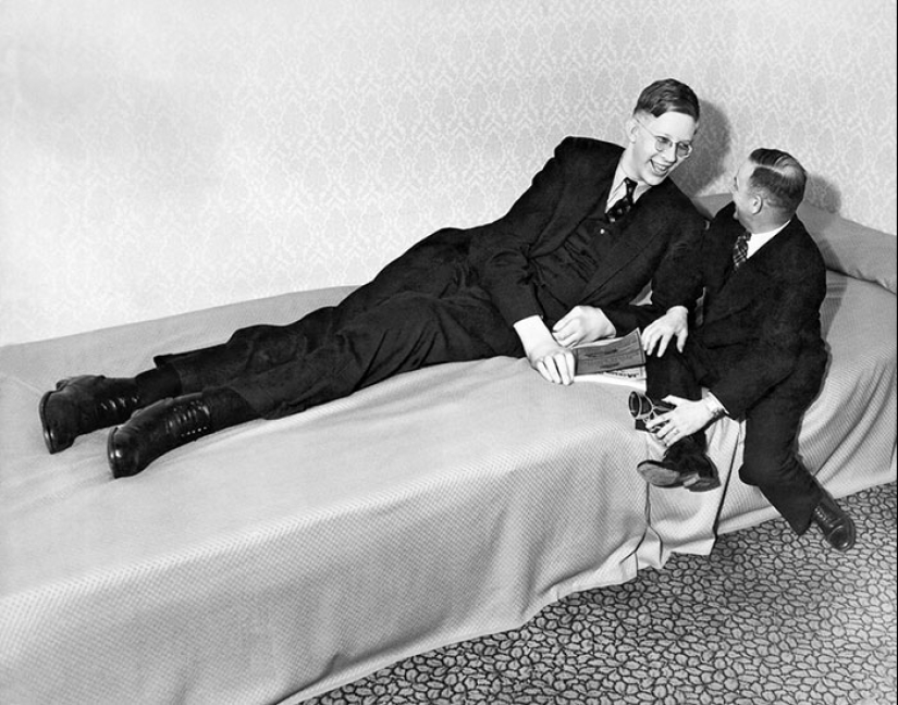 Hay un video que muestra cómo de grande fue Robert Wadlow — el hombre más alto en la historia
