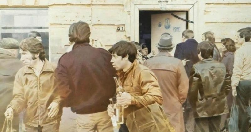 Hiperrealismo Depresivo en las pinturas de la Perestroika de Semyon Faibisovich Hiperrealismo Depresivo en las pinturas de la Perestroika de Semyon Faibisovich