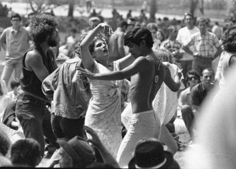 Hippies and the Summer of Love in California 1967 Hippies and the Summer of Love in California 1967