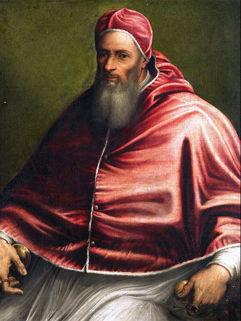 Holy Sinners: 7 Popes for whom the law is not written Holy Sinners: 7 Popes for whom the law is not written