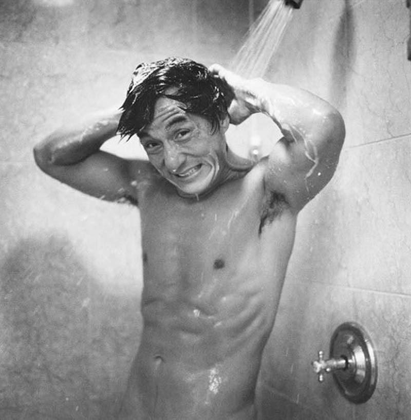 Hombres temprano en la mañana